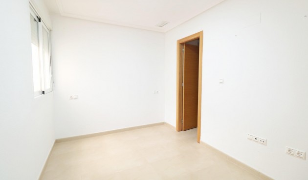 Resale - Apartment -
Torrevieja - Acequion