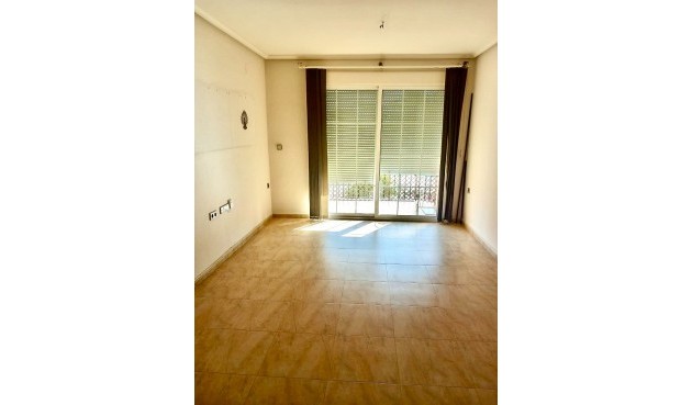 Återförsäljning - Apartment -
Almoradí - Inland