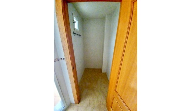 Återförsäljning - Apartment -
Almoradí - Inland