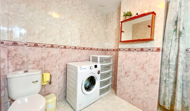 Återförsäljning - Apartment -
San Miguel de Salinas - Inland