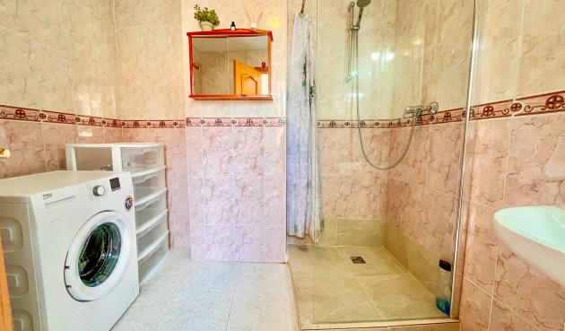 Återförsäljning - Apartment -
San Miguel de Salinas - Inland