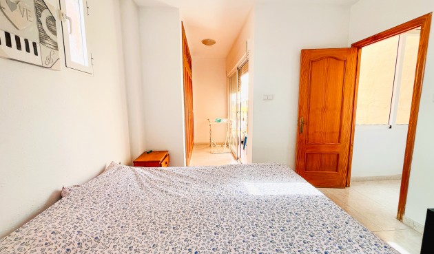 Återförsäljning - Apartment -
San Miguel de Salinas - Inland