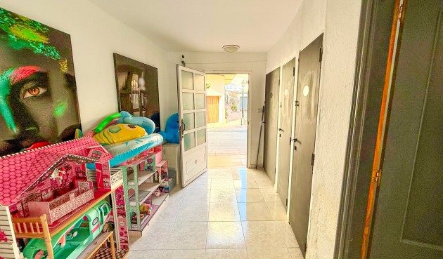 Återförsäljning - Apartment -
San Miguel de Salinas - Inland