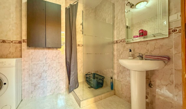 Återförsäljning - Apartment -
San Miguel de Salinas - Inland
