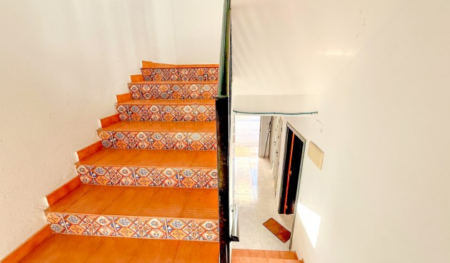 Återförsäljning - Apartment -
San Miguel de Salinas - Inland