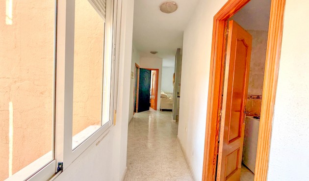 Återförsäljning - Apartment -
San Miguel de Salinas - Inland
