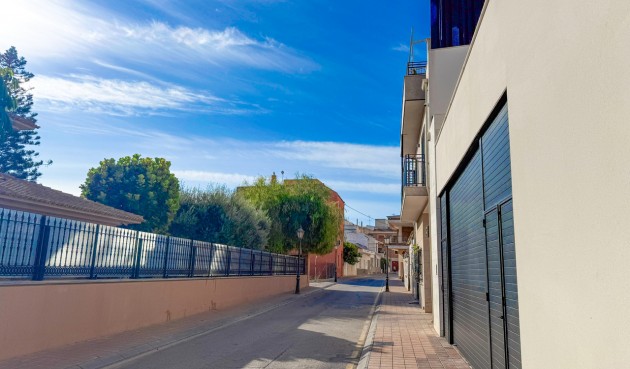 Återförsäljning - Apartment -
San Miguel de Salinas - Inland