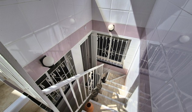 Återförsäljning - Semi Detached -
Villamartin - Costa Blanca
