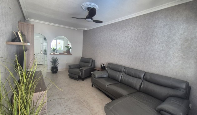 Återförsäljning - Semi Detached -
San Miguel de Salinas - Inland