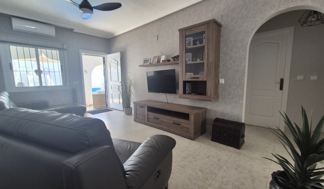 Återförsäljning - Semi Detached -
San Miguel de Salinas - Inland