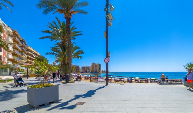 Återförsäljning - Apartment -
Torrevieja - Playa del Cura