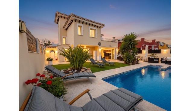 Resale - Villa -
Mar Menor Golf Resort - Inland