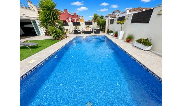 Resale - Villa -
Mar Menor Golf Resort - Inland