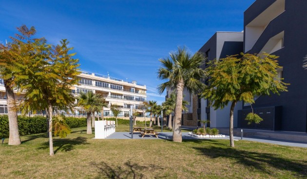 Återförsäljning - Takvåning -
Orihuela Costa - Playa Flamenca