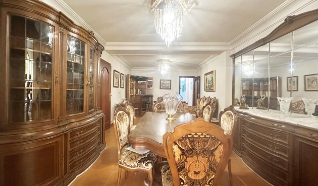Resale - Apartment -
Torrevieja - Centro