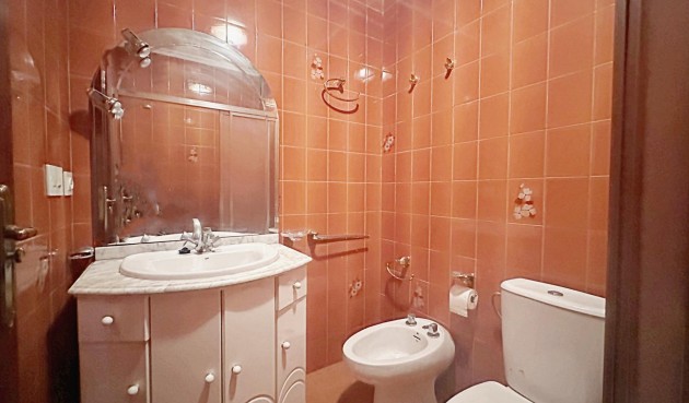 Resale - Apartment -
Torrevieja - Centro