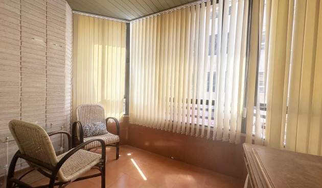 Resale - Apartment -
Torrevieja - Centro