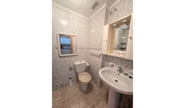 Brukt - Apartment -
Torrevieja - Habaneras