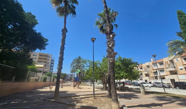 Brukt - Apartment -
Torrevieja - Habaneras