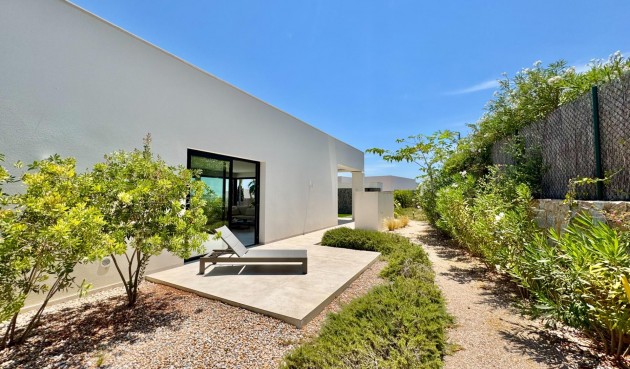 Återförsäljning - Villa -
Orihuela - Las Colinas Golf