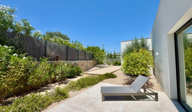 Återförsäljning - Villa -
Orihuela - Las Colinas Golf