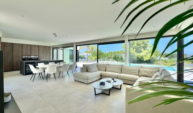 Återförsäljning - Villa -
Orihuela - Las Colinas Golf