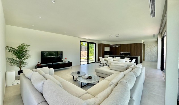 Återförsäljning - Villa -
Orihuela - Las Colinas Golf