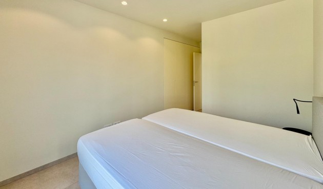 Återförsäljning - Villa -
Orihuela - Las Colinas Golf