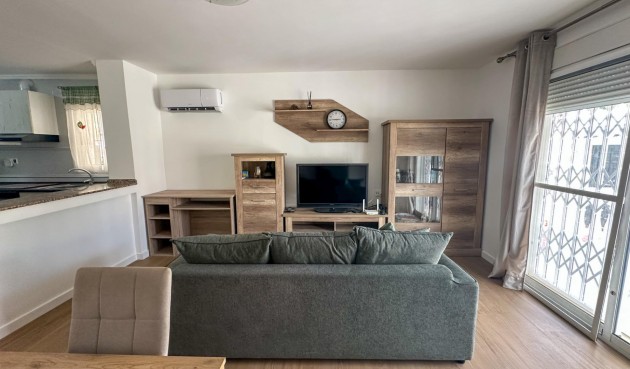 Återförsäljning - Duplex -
San Miguel de Salinas - Las Filipinas