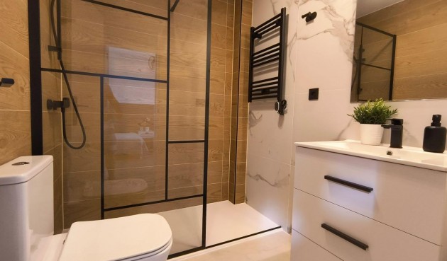 Reventa - Town House -
Orihuela Costa - Los Balcones
