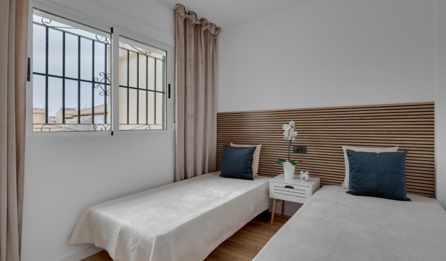 Reventa - Town House -
Orihuela Costa - Los Balcones