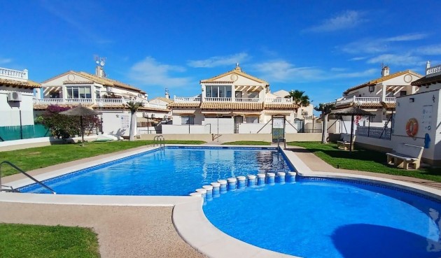 Reventa - Town House -
Orihuela Costa - Los Balcones