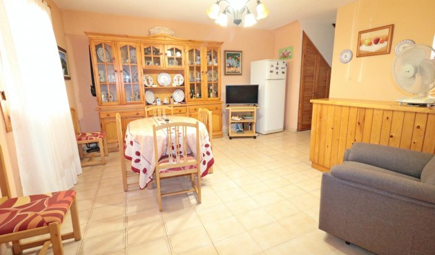 Återförsäljning - Town House -
Torrevieja - Playa De Los Naufragos
