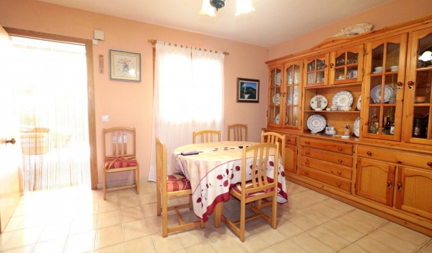Återförsäljning - Town House -
Torrevieja - Playa De Los Naufragos