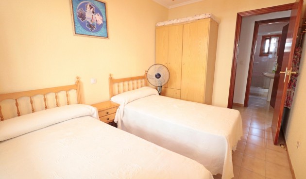 Återförsäljning - Town House -
Torrevieja - Playa De Los Naufragos