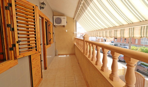 Återförsäljning - Town House -
Torrevieja - Playa De Los Naufragos