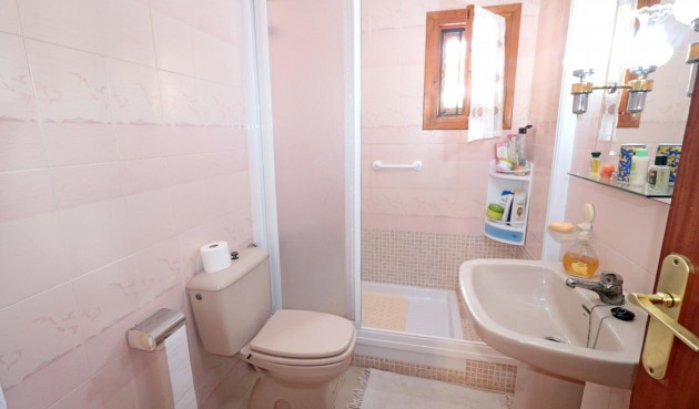Återförsäljning - Town House -
Torrevieja - Playa De Los Naufragos