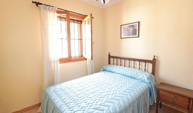 Återförsäljning - Town House -
Torrevieja - Playa De Los Naufragos