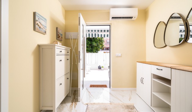 Återförsäljning - Apartment -
Torrevieja - La Veleta