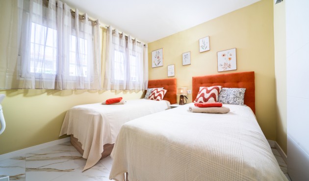 Återförsäljning - Apartment -
Torrevieja - La Veleta