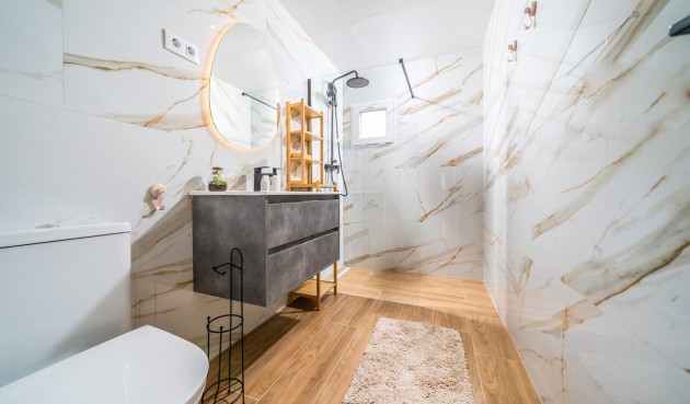 Återförsäljning - Apartment -
Torrevieja - La Veleta