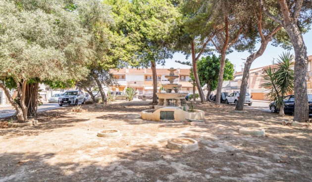 Återförsäljning - Apartment -
Torrevieja - La Veleta