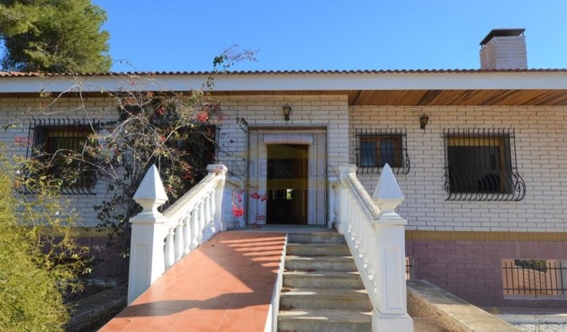 Återförsäljning - Villa -
Campoamor - Costa Blanca