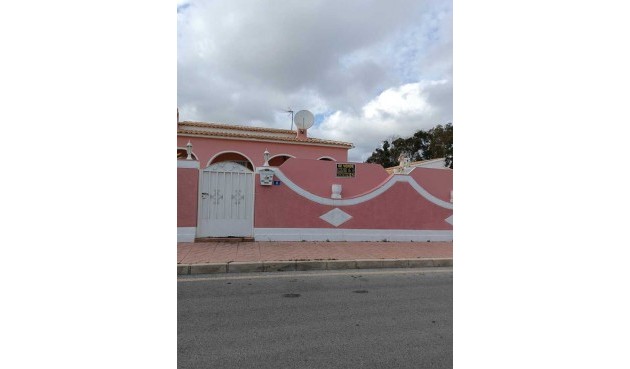 Återförsäljning - Villa -
Cabo Roig - Costa Blanca