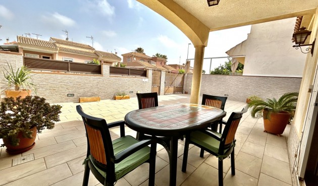 Återförsäljning - Town House -
Torre de la Horadada - Costa Blanca