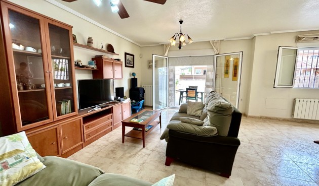 Återförsäljning - Town House -
Torre de la Horadada - Costa Blanca