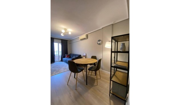 Brukt - Apartment -
Torrevieja - Playa del Cura