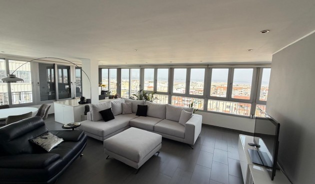 Brukt - Apartment -
Torrevieja - Acequion