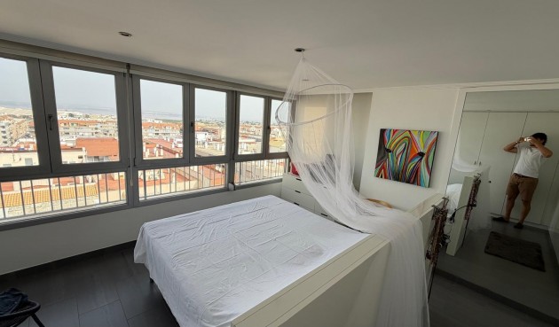 Brukt - Apartment -
Torrevieja - Acequion