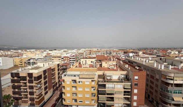 Brukt - Apartment -
Torrevieja - Acequion